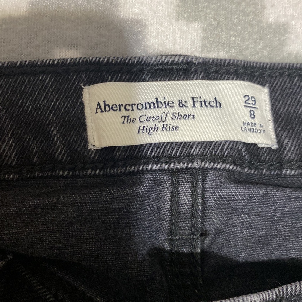 Abercrombie and Fitch black shorts - Picture 3 of 3